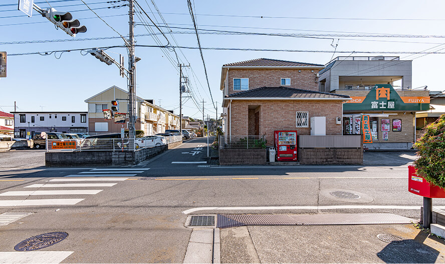 近隣駐車場 店舗まで徒歩約30秒(約30メートル)